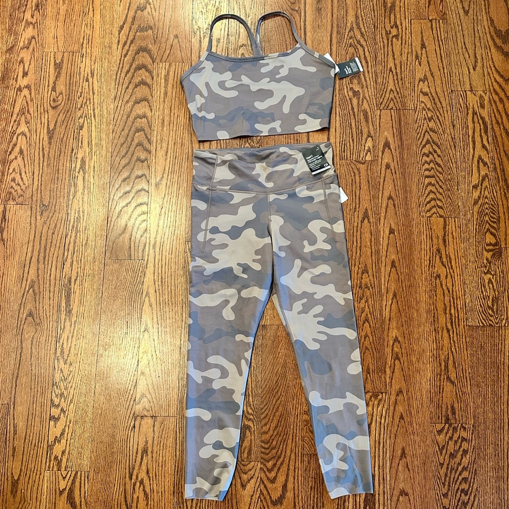 SET Gapfit Workout Legging & Sports Bra